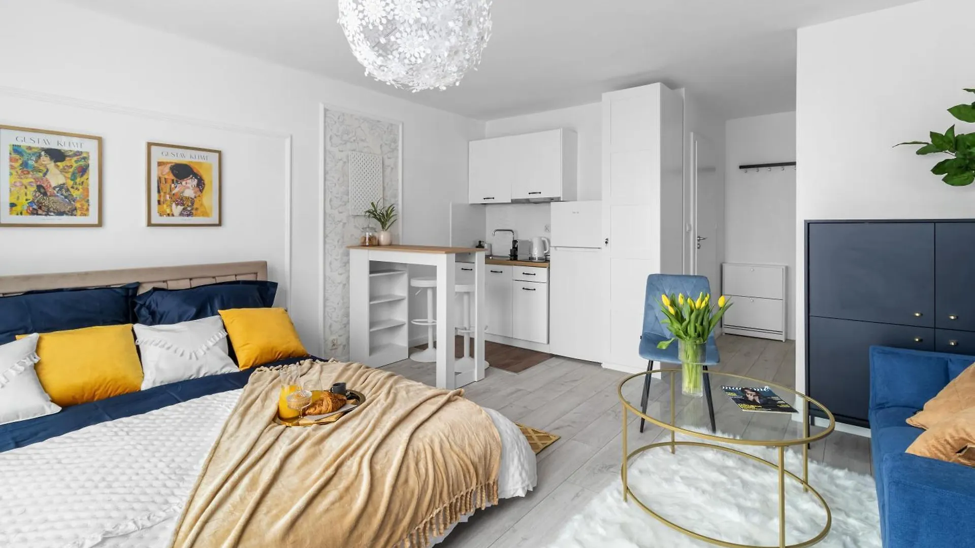 Air-Conditioned Downtown Oasis On Foot To Central Station Metro Smarttv Wifi Warsaw